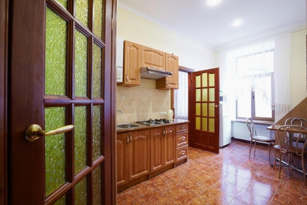 2 Rooms Central Anna Apartment إلفيف المظهر الخارجي الصورة
